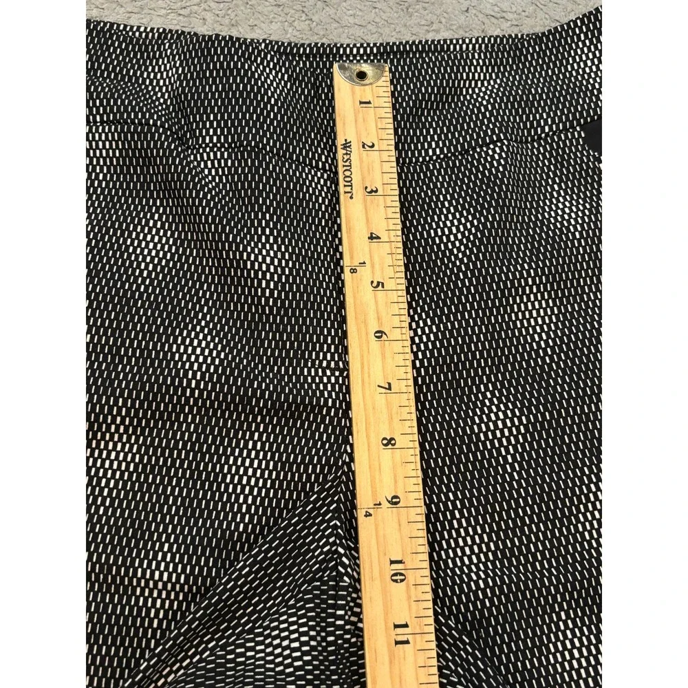 EP Pro Golf Shorts Womens Medium Black White Geometric Stretch Pull On Bermuda